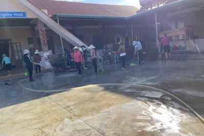 Công tác dọn vệ sinh chuẩn bị cho năm học mới năm học 2023 – 2024 của trường mầm non Hoa Hồng